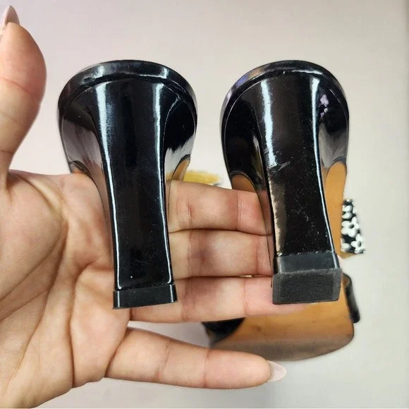 Escada Black and‎ White Patent Leather  Women's Heels Size 7 - Picture 5 of 11